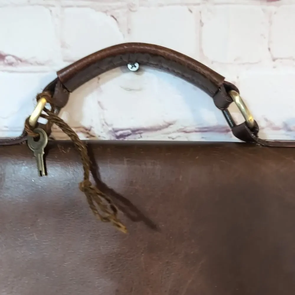 The Leather Farm Buffalo Leather Briefcase Organizer Messenger Bag Magnetic Flap